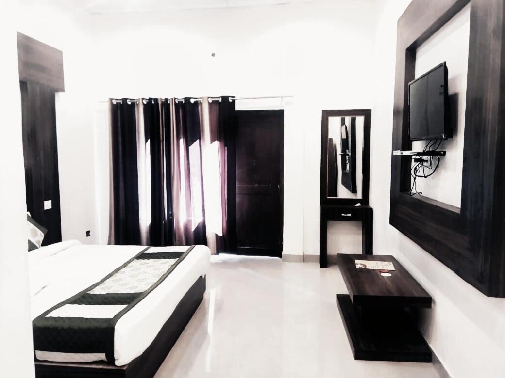 Hotel Green Park 나이니탈 외부 사진