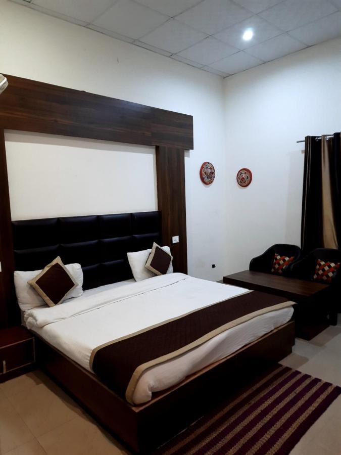 Hotel Green Park 나이니탈 외부 사진